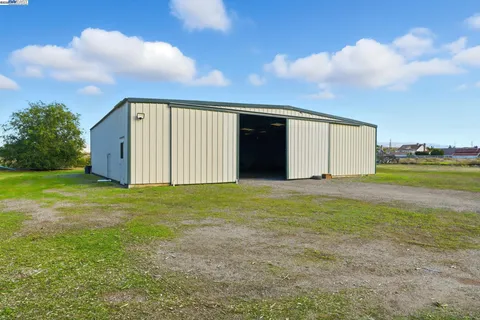 $2,495,000 | 2072 South Vasco Road, Livermore, CA 94550