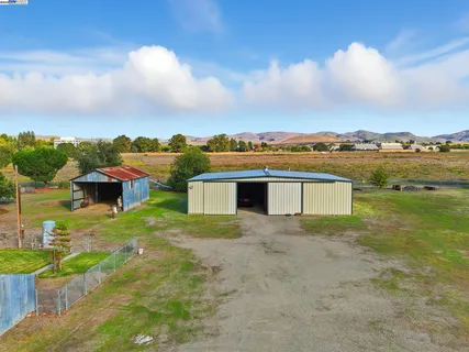 $2,495,000 | 2072 South Vasco Road, Livermore, CA 94550