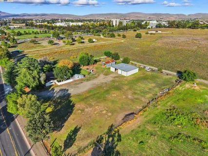$2,495,000 | 2072 South Vasco Road, Livermore, CA 94550