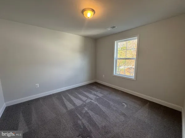 $3,500 | 3541 Oak Drive, Edgewater, MD 21037