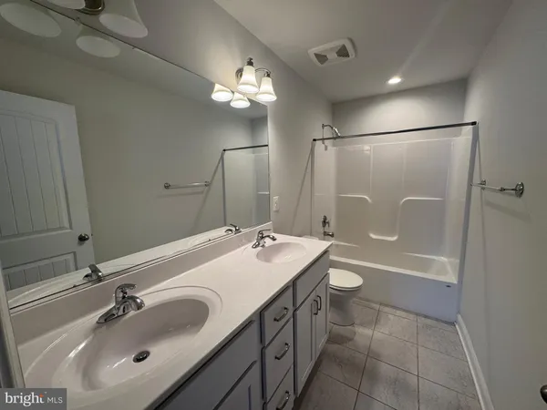 $3,500 | 3541 Oak Drive, Edgewater, MD 21037