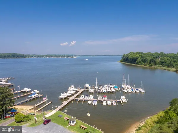 $3,500 | 3541 Oak Drive, Edgewater, MD 21037