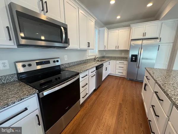 $3,500 | 3541 Oak Drive, Edgewater, MD 21037