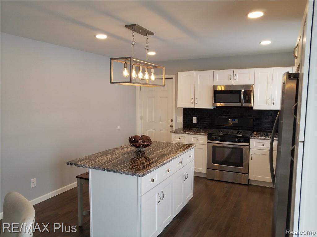 2369 Bullock Road Lapeer, MI 48446 - Photo 8 of 48 2369 Bullock - 15.jpg