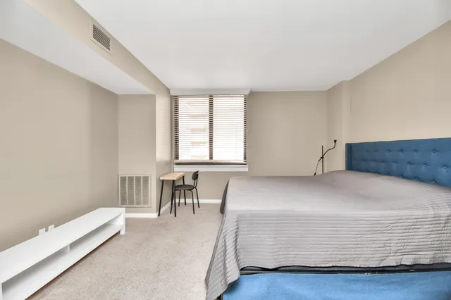 $1,600 | 3525 Sage Road, Unit 1314, Houston, TX 77056