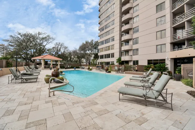 $1,600 | 3525 Sage Road, Unit 1314, Houston, TX 77056