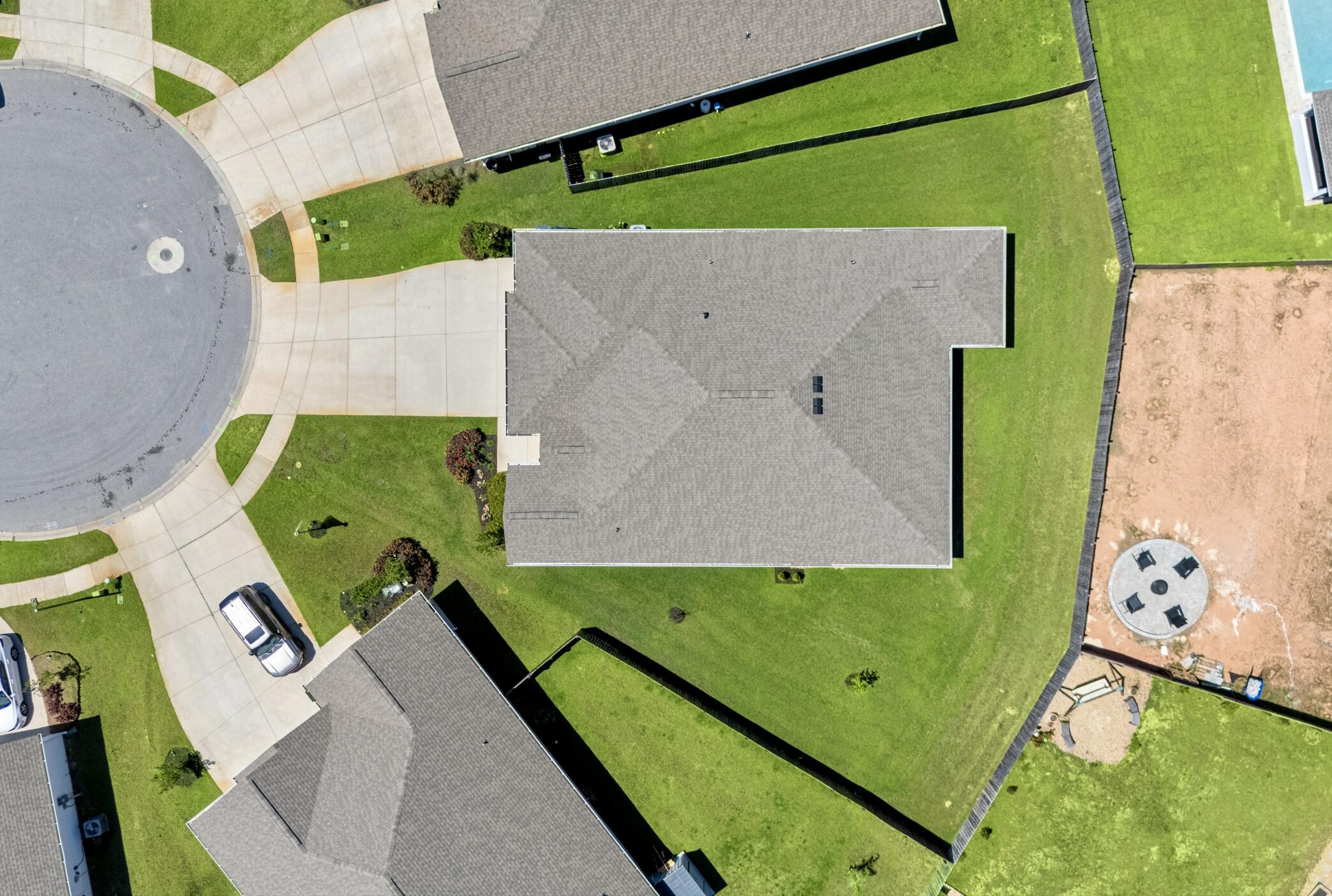 58 Siesta Circle Freeport, FL 32439 - Photo 43 of 45 an aerial view of a house with a yard