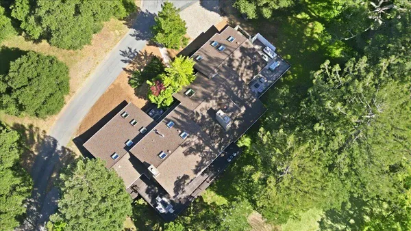$3,995,000 | 90 Hayfields Road, Portola Valley, CA 94028