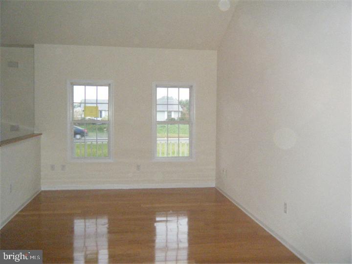 22689 East Trap Pond Road Georgetown, DE 19947 - Photo 3 of 7 Gallery Image 3