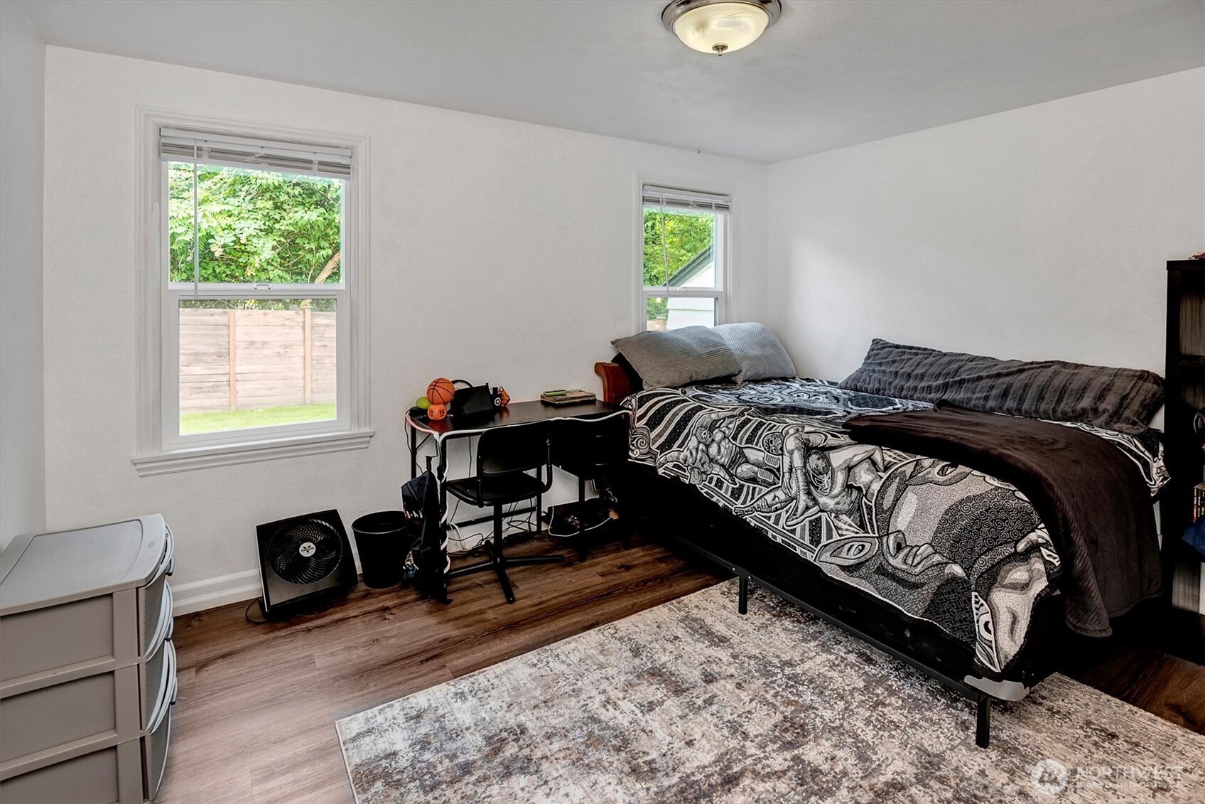 555 Windsor Place Northeast Renton, WA 98056 - Photo 14 of 38