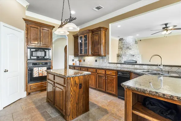 $634,999 | 10270 County Road 213, Talty, TX 75126