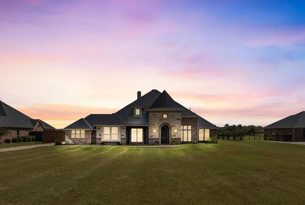 $634,999 | 10270 County Road 213, Talty, TX 75126