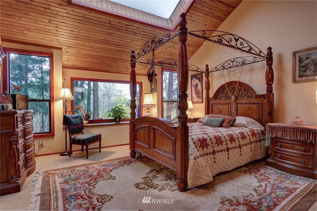 16755 Seminole Road Northeast Poulsbo, WA 98370 - Photo 14 of 25