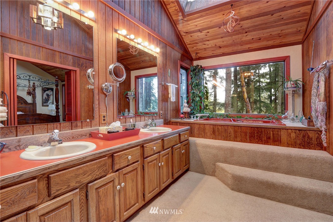 16755 Seminole Road Northeast Poulsbo, WA 98370 - Photo 16 of 25