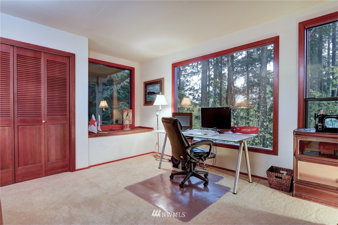 16755 Seminole Road Northeast Poulsbo, WA 98370 - Photo 9 of 25