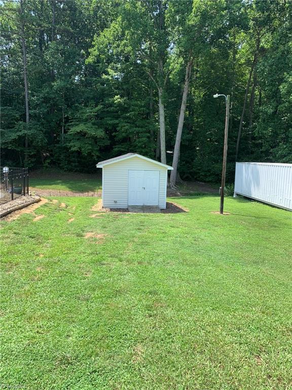 114 Billy Smith Road Lexington, NC 27292 - Photo 7 of 25 Gallery Image 7