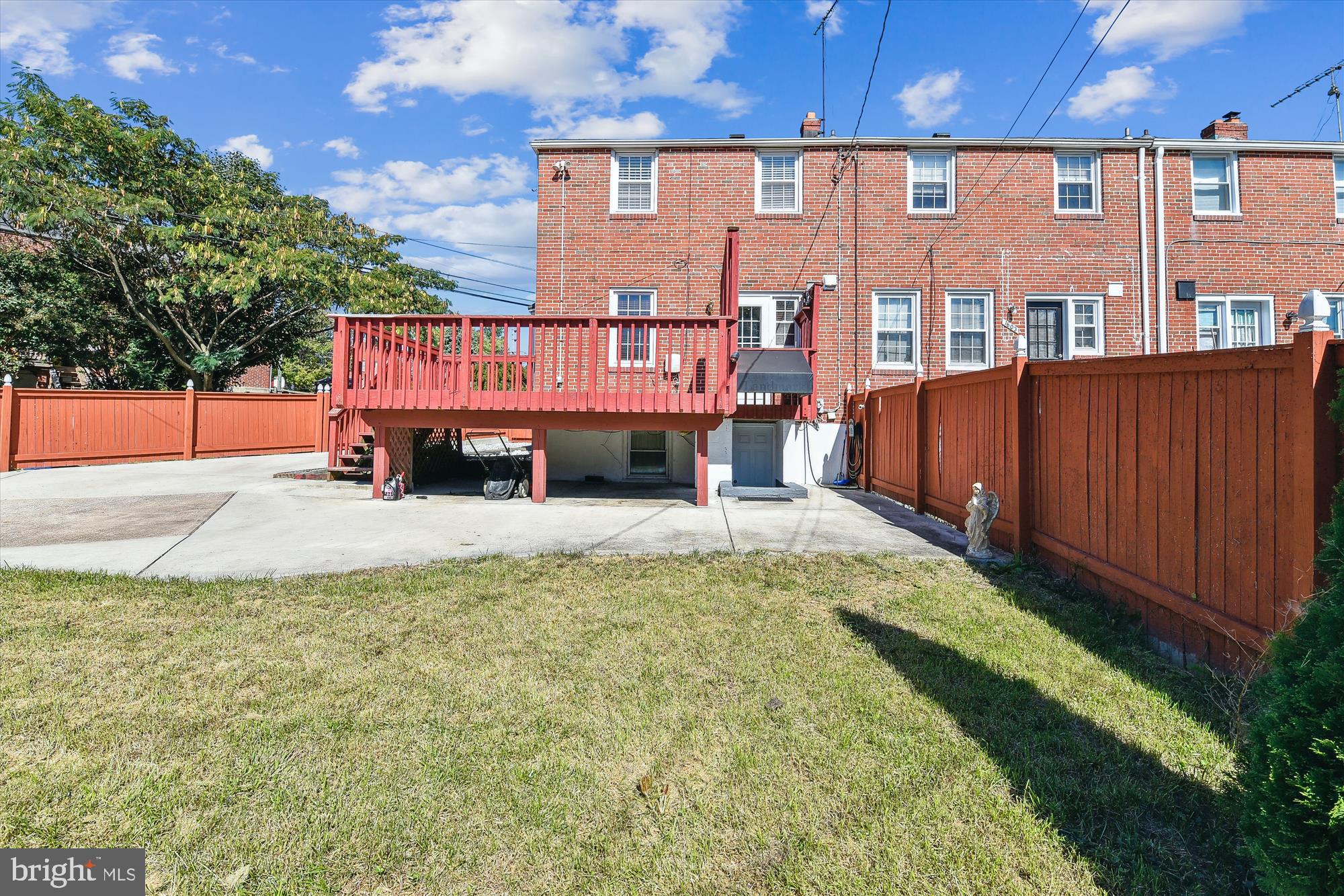 1601 Thetford Road Towson, MD 21286 - Photo 3 of 20