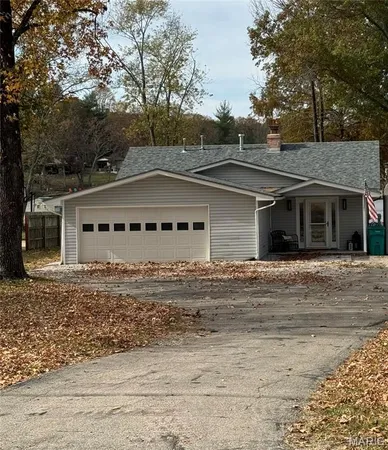 $468,000 | 2255 Lakeshore Drive, Cuba, MO 65453