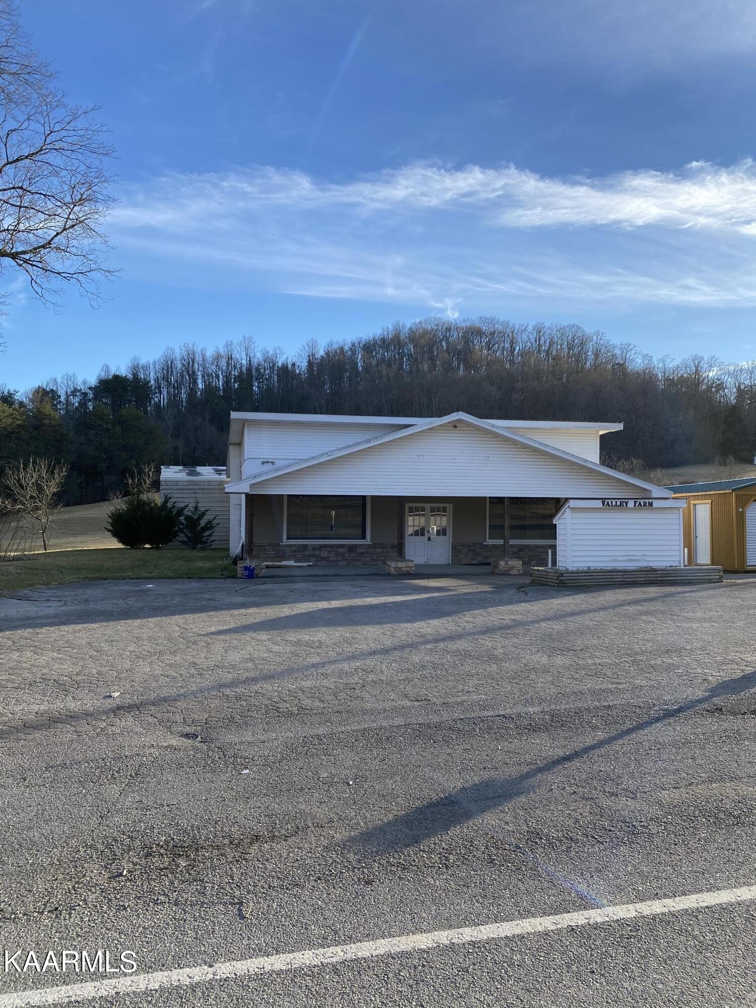 165 Raccoon Valley Road Maynardville, TN 37807 - Photo 1 of 13 Gallery Image 1