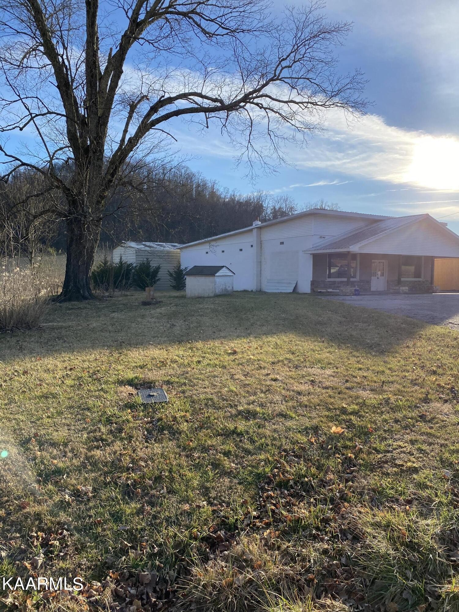 165 Raccoon Valley Road Maynardville, TN 37807 - Photo 2 of 13 Gallery Image 2