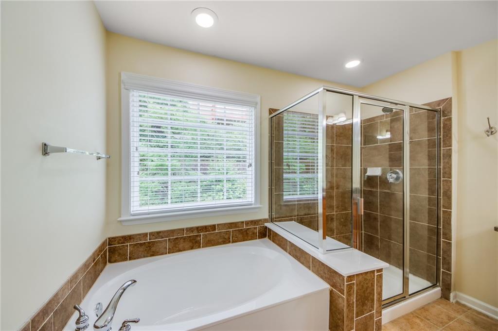 2776 Loftview Square Atlanta, GA 30339 - Photo 20 of 34