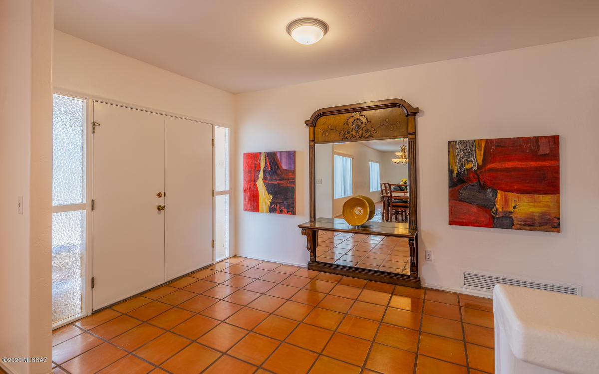 4055 North Drake Place Tucson, AZ 85749 - Photo 10 of 36 Gallery Image 10