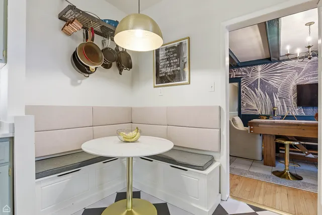 $359,000 | 5522 South Everett Avenue, Unit 3S, Chicago, IL 60637