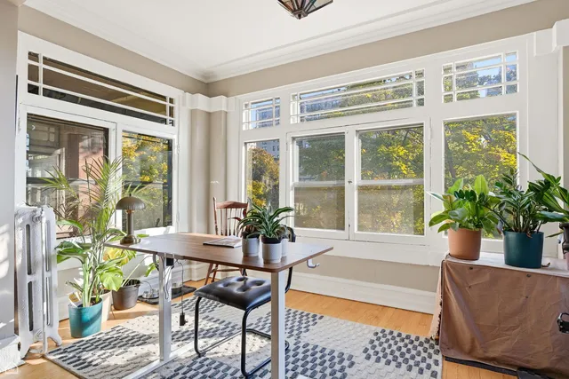 $359,000 | 5522 South Everett Avenue, Unit 3S, Chicago, IL 60637