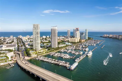 $3,600,000 | 450 Alton Road, Unit 2007, Miami Beach, FL 33139