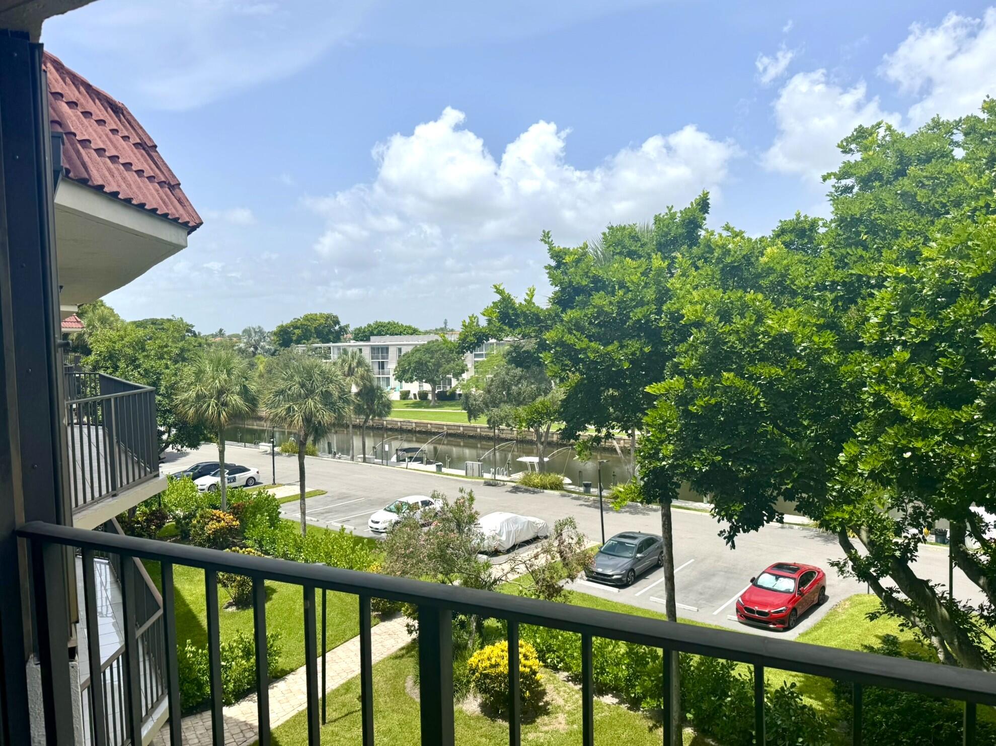 799 Jeffery Street, Unit 4100 Boca Raton, FL 33487 - Photo 29 of 43 Large Balcony