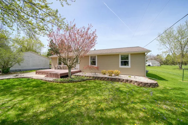 $249,000 | 186 Harris Drive, Cement City, MI 49233