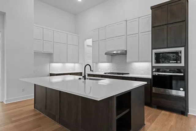 $639,000 | 194 Wood Thrush Run, Kyle, TX 78640