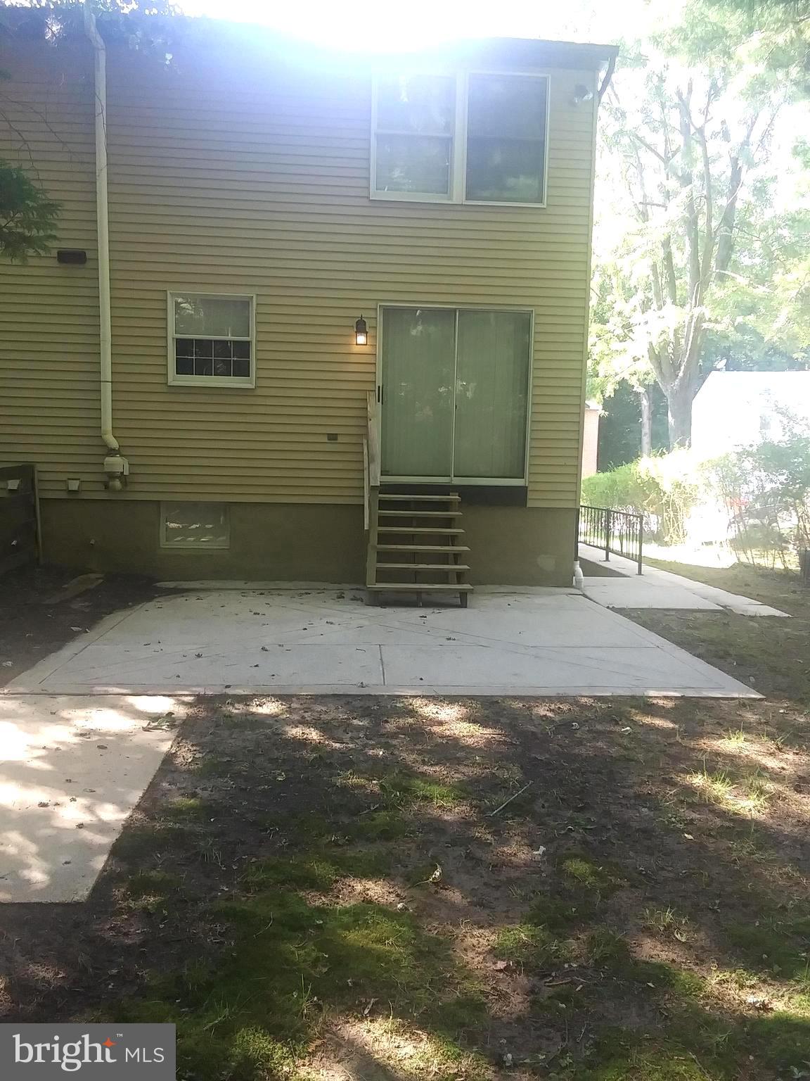 4817 Hawksbury Road Baltimore, MD 21208 - Photo 17 of 18