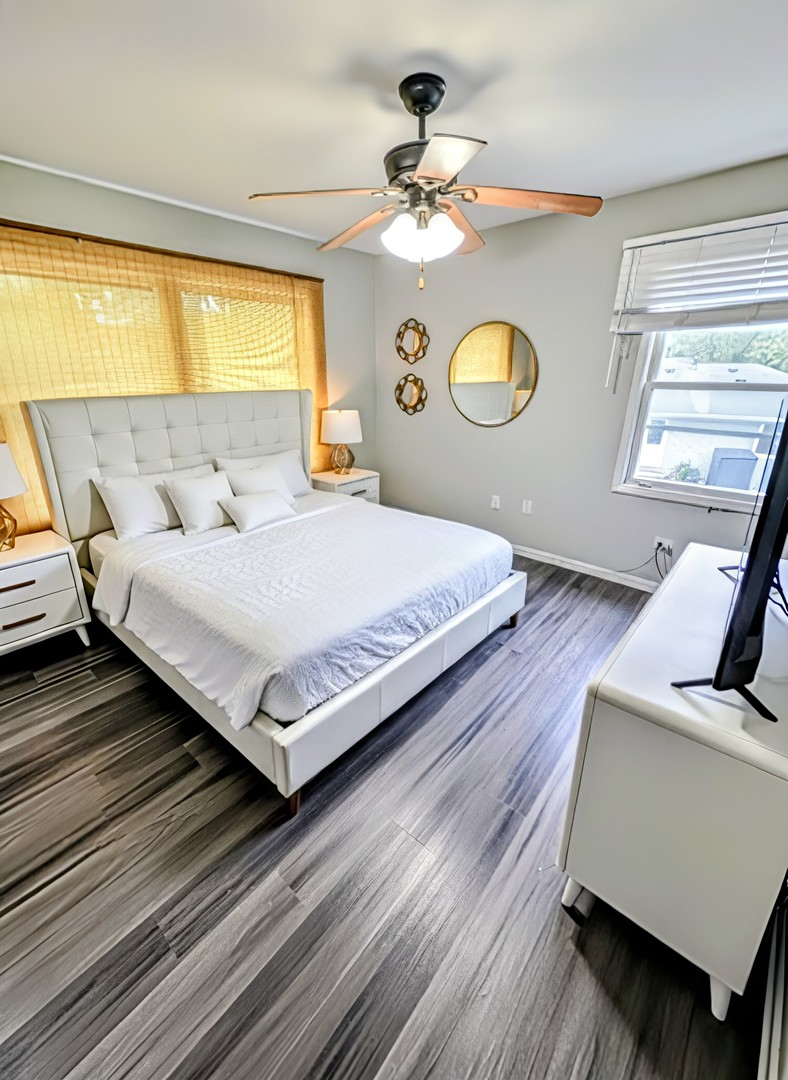 3605 Juniper Avenue Joliet, IL 60431 - Photo 15 of 18 a bedroom with a bed and a window