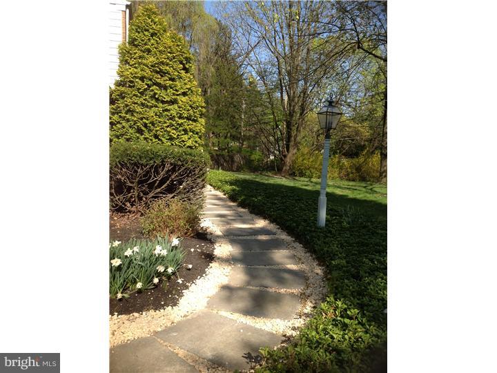 1111 Seaton Ross Road Wayne, PA 19087 - Photo 3 of 8