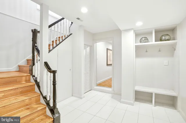 $3,200,000 | 6202 Vernon Palmer Court, McLean, VA 22101