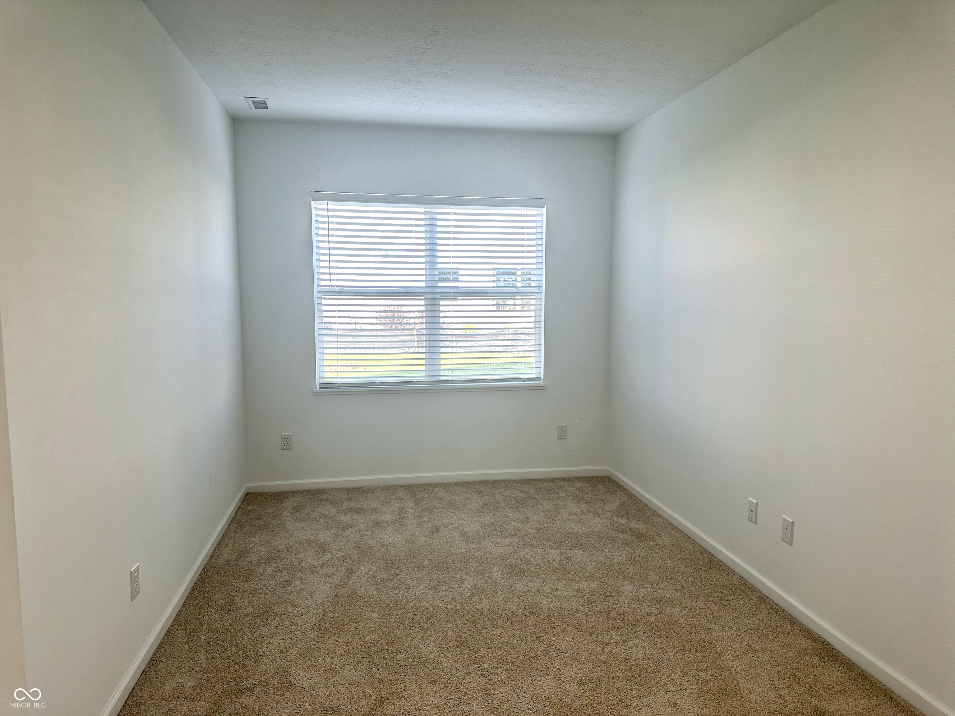5115 Triple Crown Way Indianapolis, IN 46237 - Photo 7 of 34