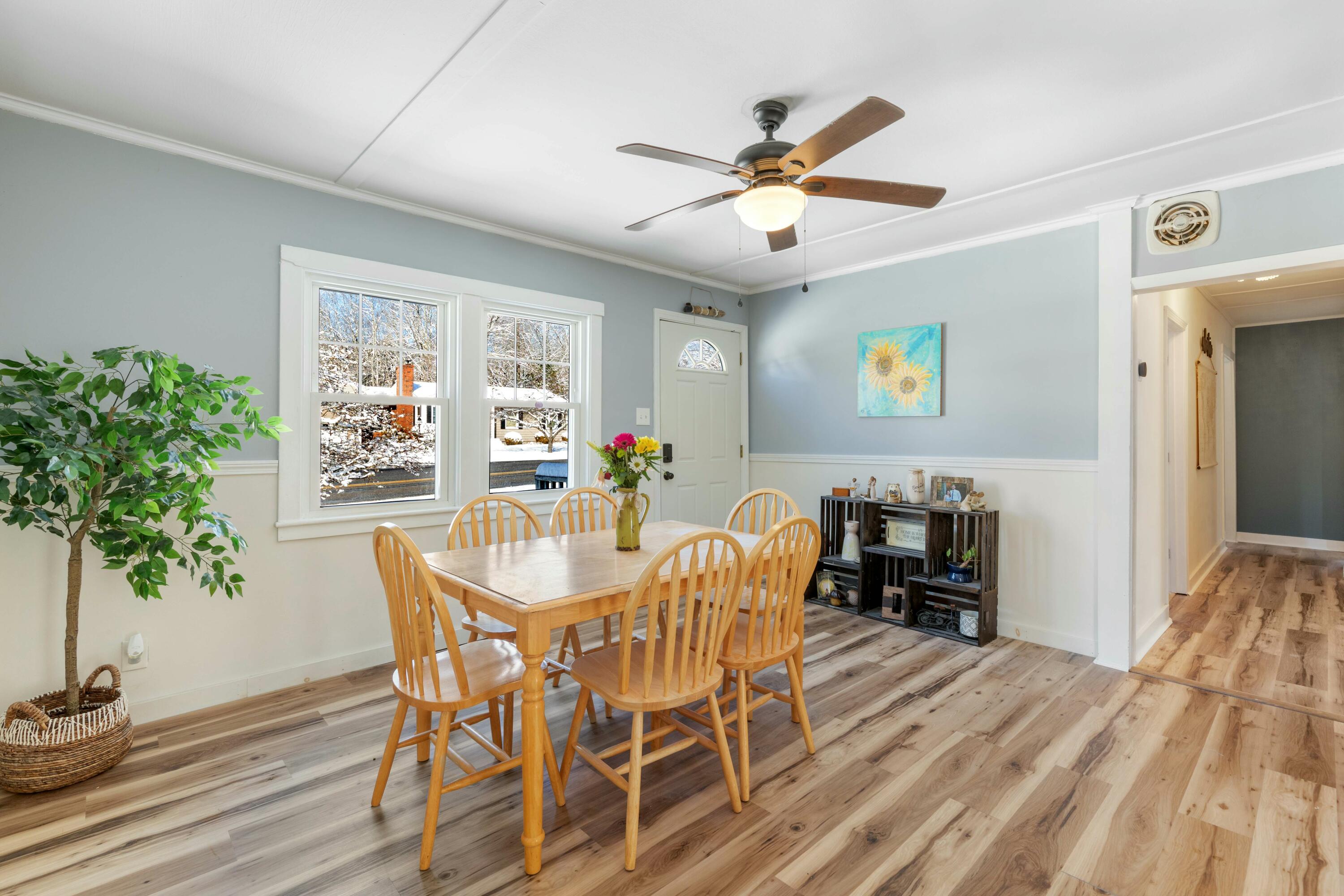 181 North Gorham Road Gorham, ME 04038 - Photo 14 of 26 Dining