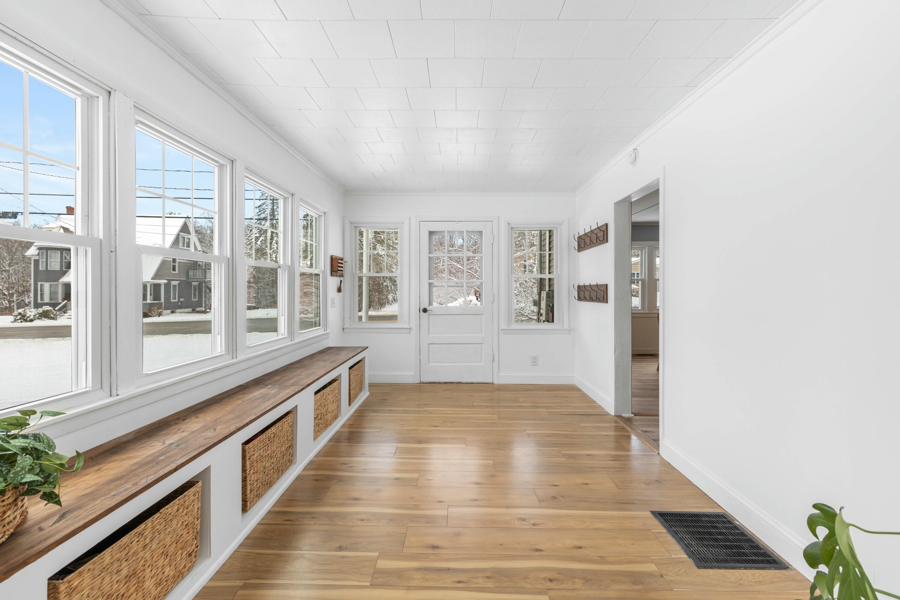 181 North Gorham Road Gorham, ME 04038 - Photo 18 of 26 Entryway