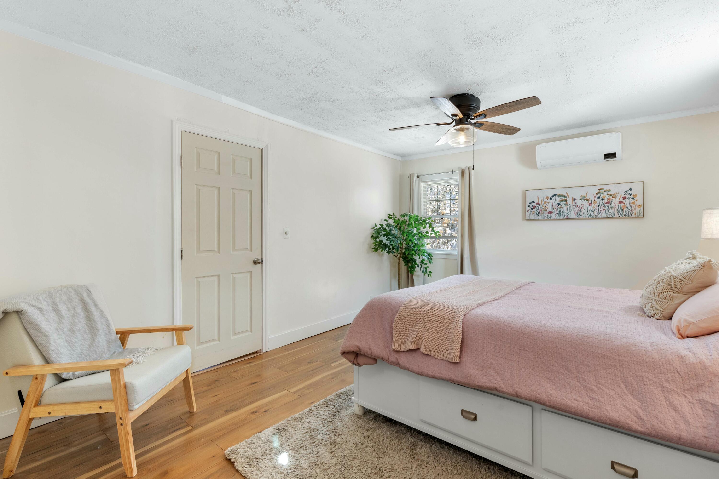 181 North Gorham Road Gorham, ME 04038 - Photo 6 of 26 Primary