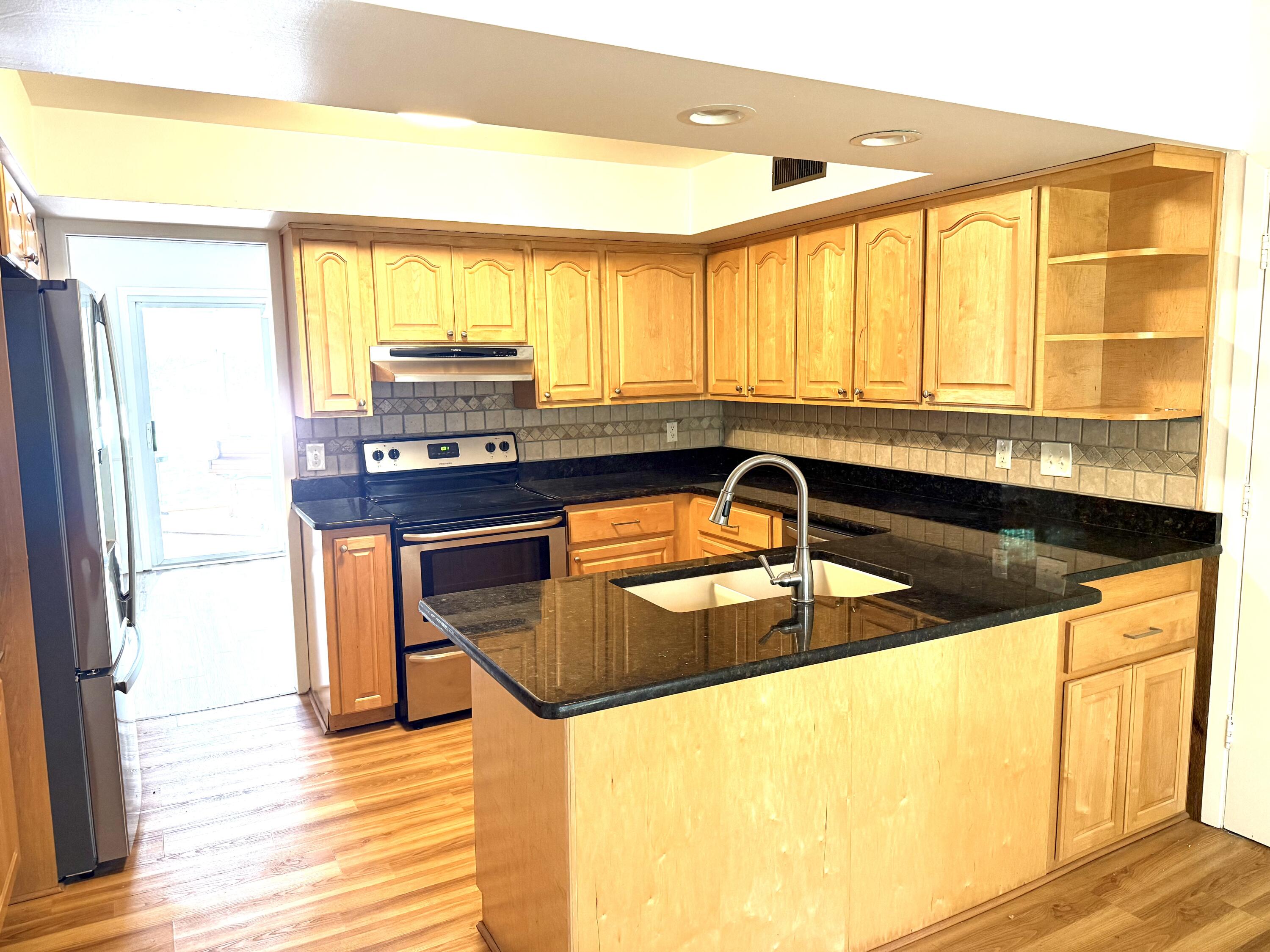 4290 Wendell Road West Bloomfield, MI 48323 - Photo 19 of 32 IMG_8123