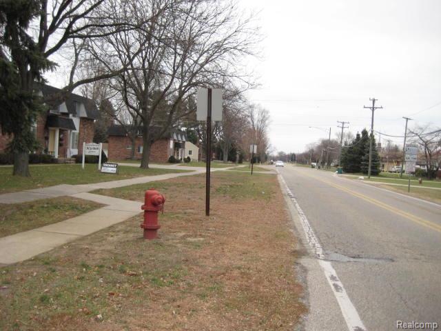 8555 Canal Road Sterling Heights, MI 48314 - Photo 12 of 26 2013-12-06 11.19