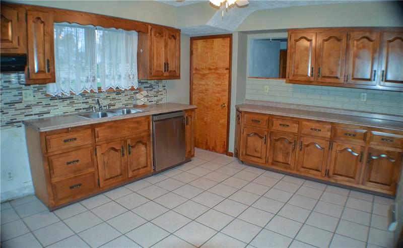 1245 Old State Road Apollo, PA 15613 - Photo 3 of 25