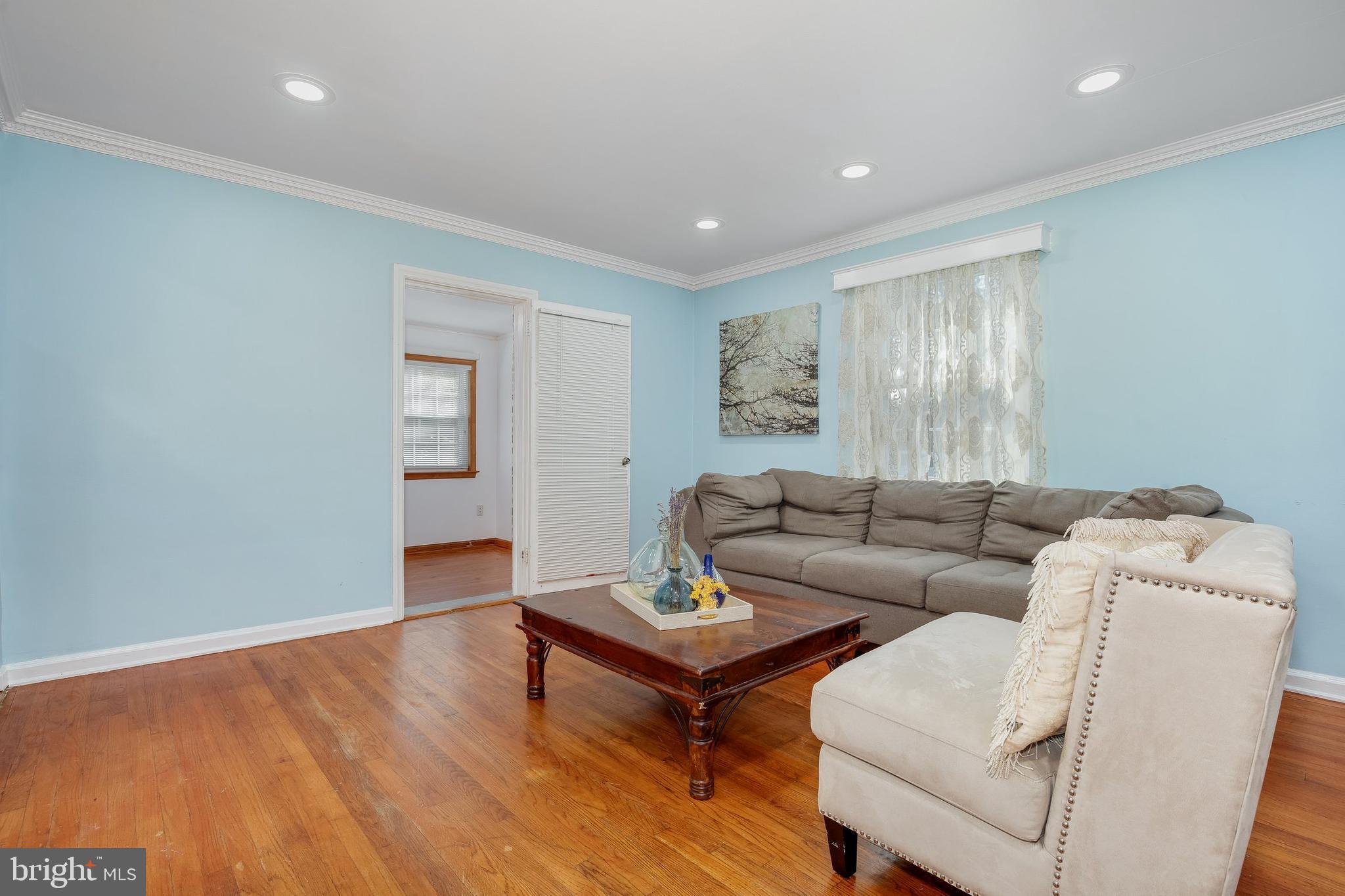 2907 Collins Avenue Silver Spring, MD 20902 - Photo 5 of 32 Gallery Image 5