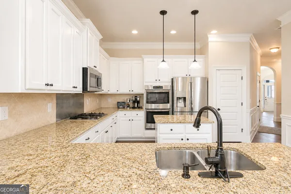 $649,000 | 2589 Lake Erma Drive, Hampton, GA 30228