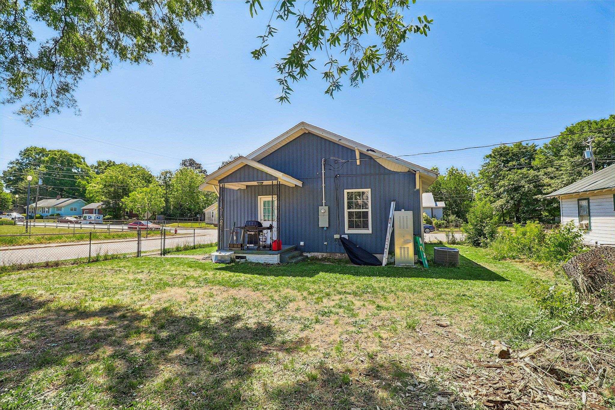 200 Jefferson Street Clinton, SC 29325 - Photo 22 of 25