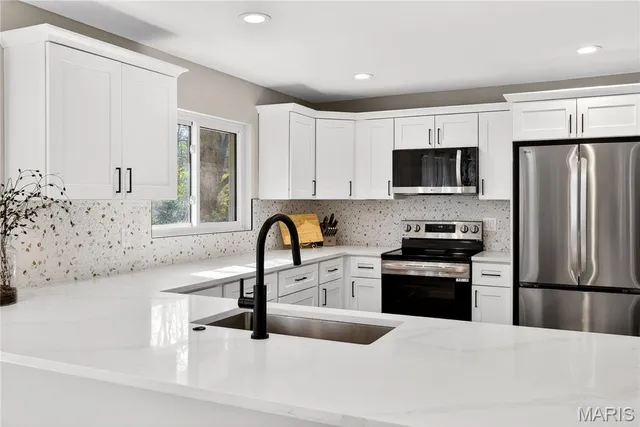 $634,900 | 836 Wheelwright Drive, Manchester, MO 63021