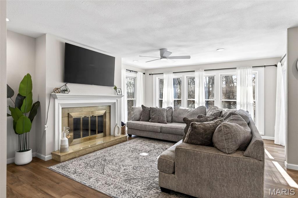 836 Wheelwright Drive Manchester, MO 63021 - Photo 2 of 47