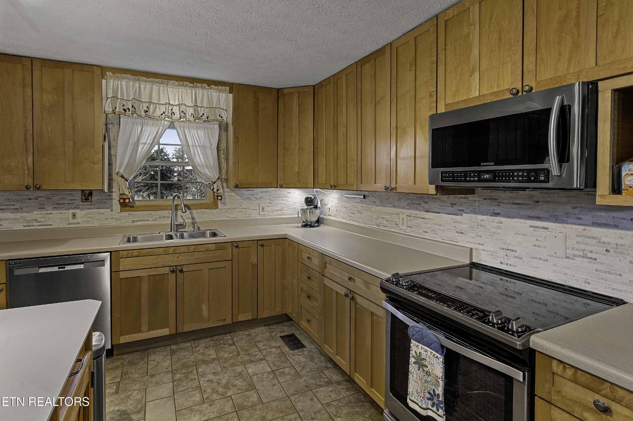 1140 Tater Valley Road Washburn, TN 37888 - Photo 20 of 59 Gallery Image 20