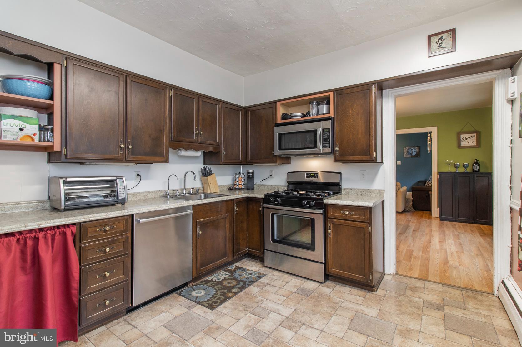 121 Manor Road Hatboro, PA 19040 - Photo 14 of 33 Gallery Image 14